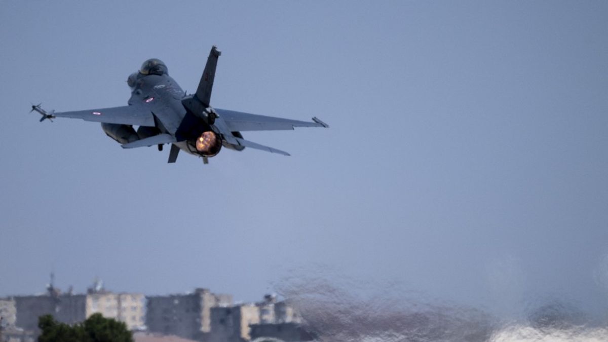 Veszélyes játék Európa felett: egyre gyakrabban találkoznak a NATO és Oroszország gépei