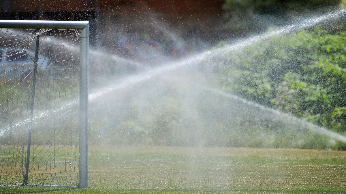 MLSZ: ivóvízzel nem lehet a sportályákat locsolni!