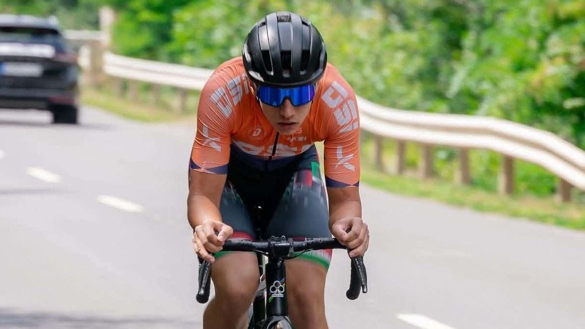Cyclist from Gyöngyös in the Tour de Hongrie peloton