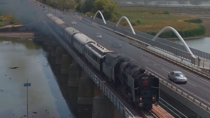 Amikor a Bivaly és a Pannóniák találkoztak a Tisza-tónál – elképesztő videón a magyar gépcsodák