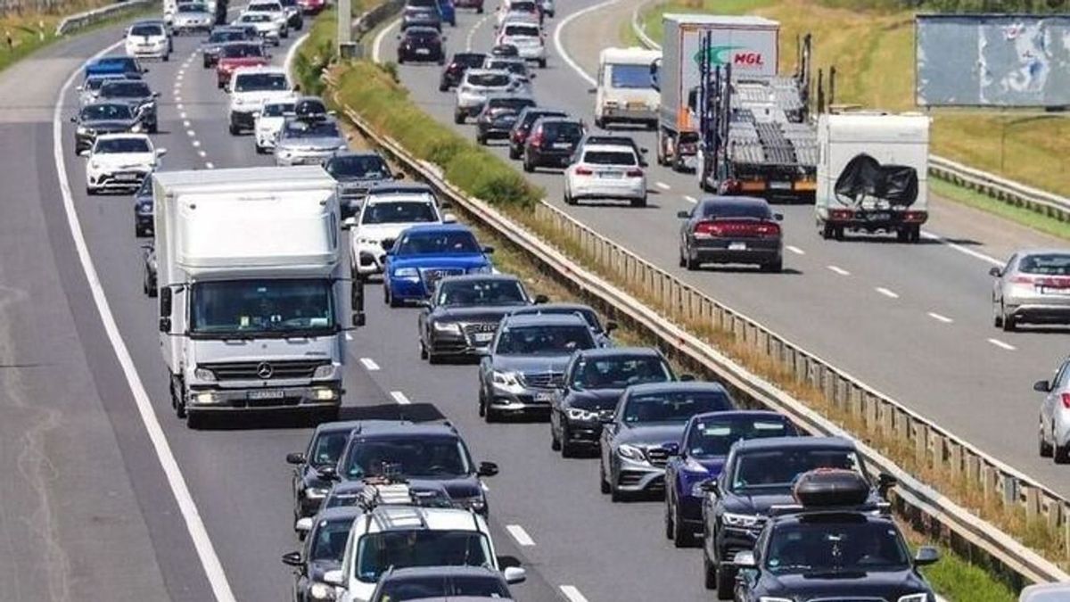 Már megint az M3-as! Baleset miatt több kilométer a torlódás