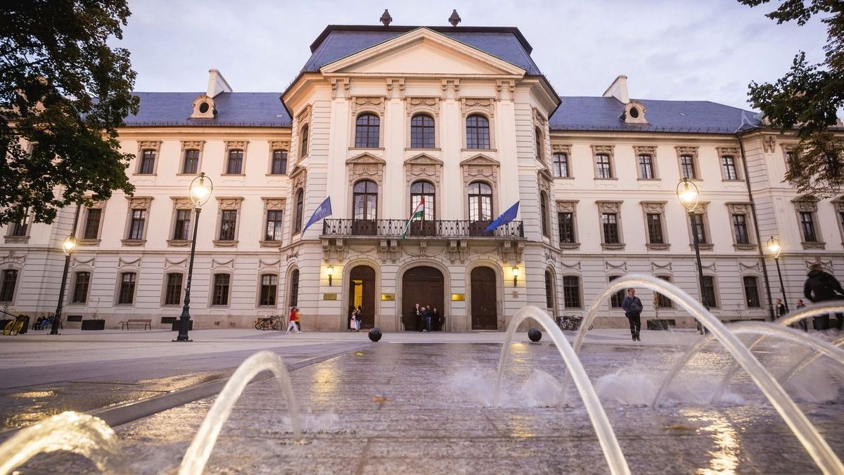 Így még biztosan nem láttad az egri Eszterházy teret – csodálatos képeken elevenedik meg a múlt