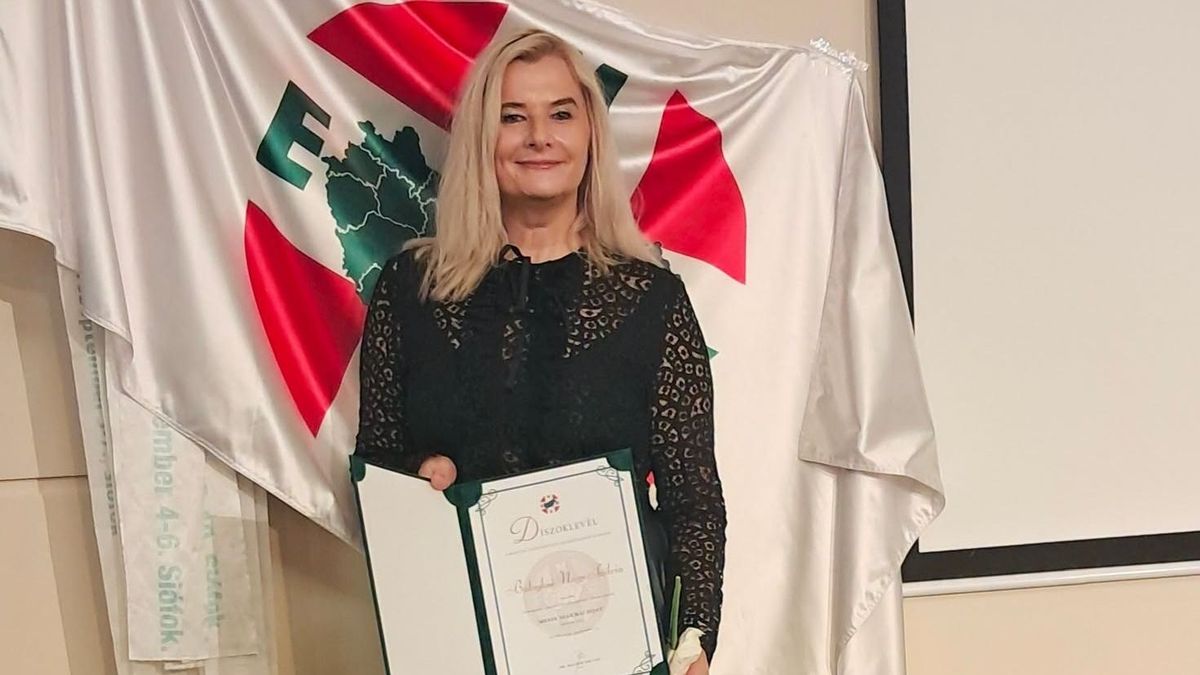 Rangos szakmai elismerést vehetett át a gyöngyösi kórház dolgozója