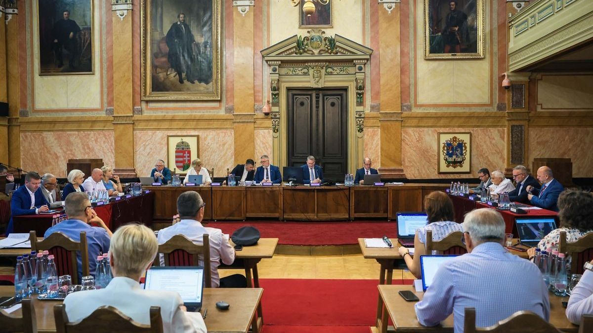 Többmilliós fizetések, adóváltozások és egy komoly per – húzós közgyűlés vár az egri képviselőkre