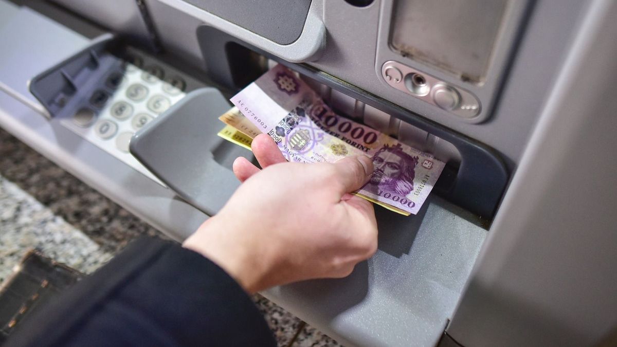 Kiadták a friss adatokat: biztosan leesik az állad attól, mennyit keresnek a dolgozók Hevesben