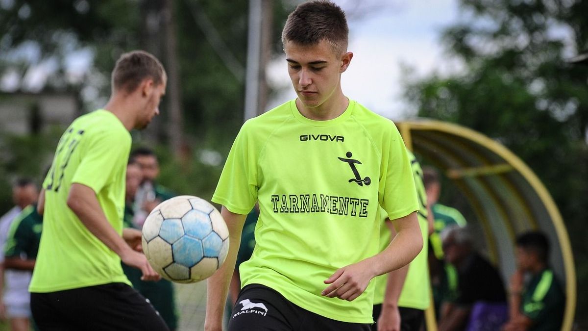 Szalóki Bencéék győzelemmel avatnák a megújult pályát Kompolton