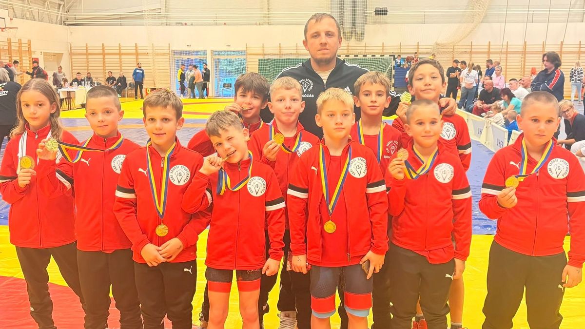 Szőnyegre léptek, majd mindent vittek Kazincbarcikán az egri birkózópalánták