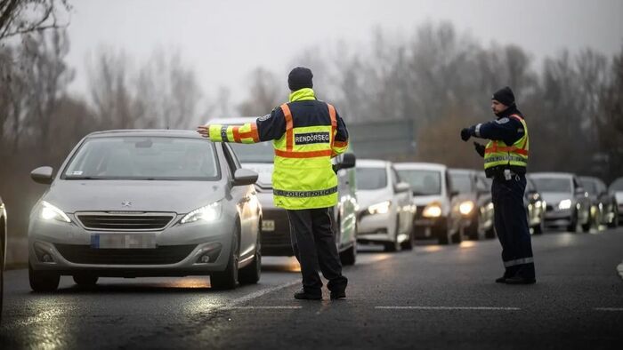 Ellepik a rendőrök a hevesi utakat az ünnepek alatt, mutatjuk, mikre figyelnek