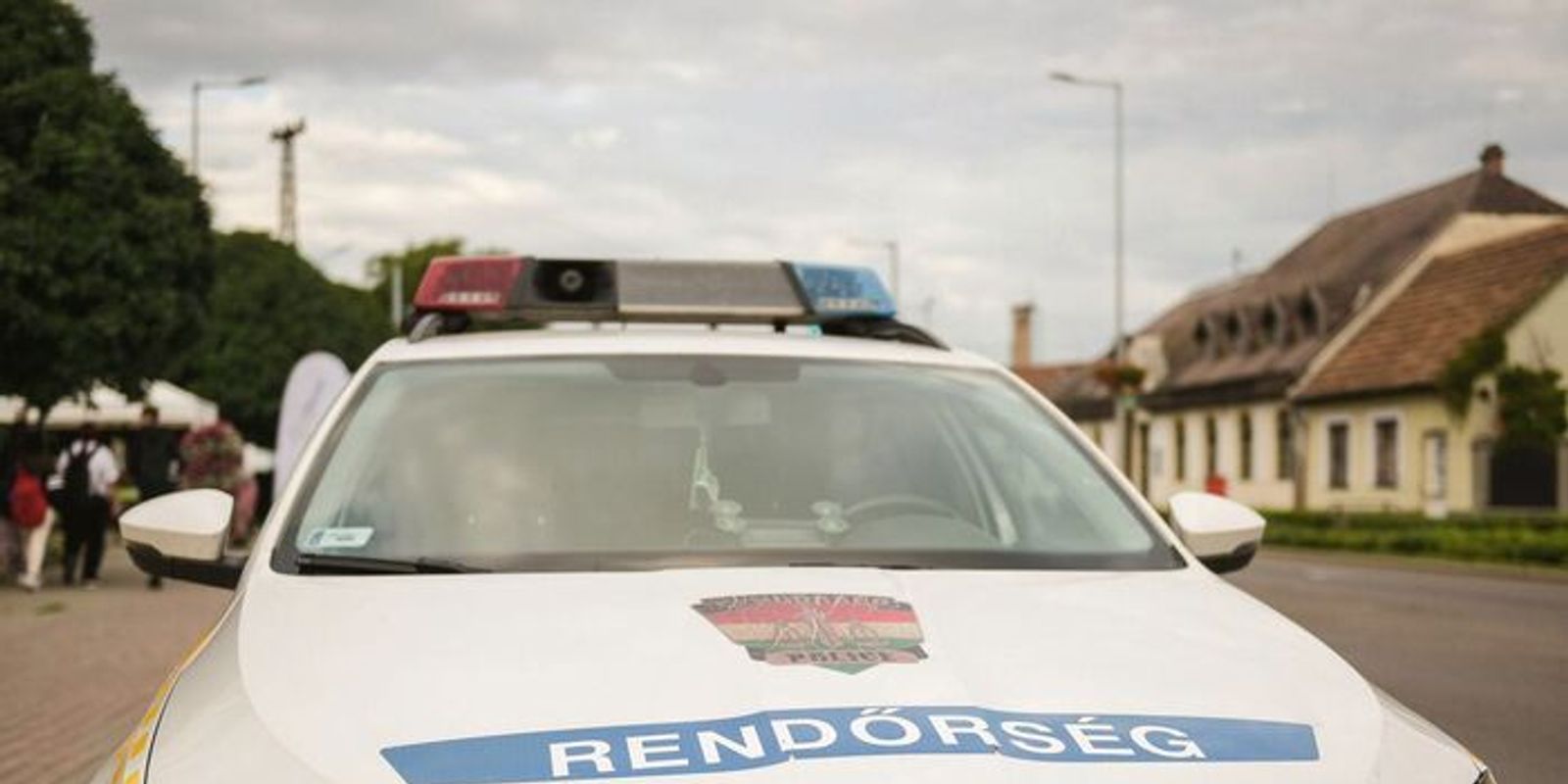 Rendőrségi akció a hevesi buszjáraton: a menekülő férfi teljesen ledöbbent a rajtaütéstől! – videó