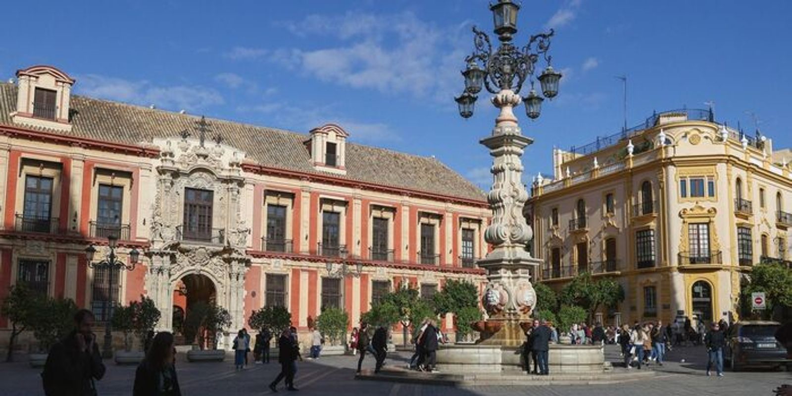 Sevilla, Palermo vagy Thesszaloniki? Nem gondolnád, milyen ingatlant vehetsz ezekben a városokban egy egri lakás árából