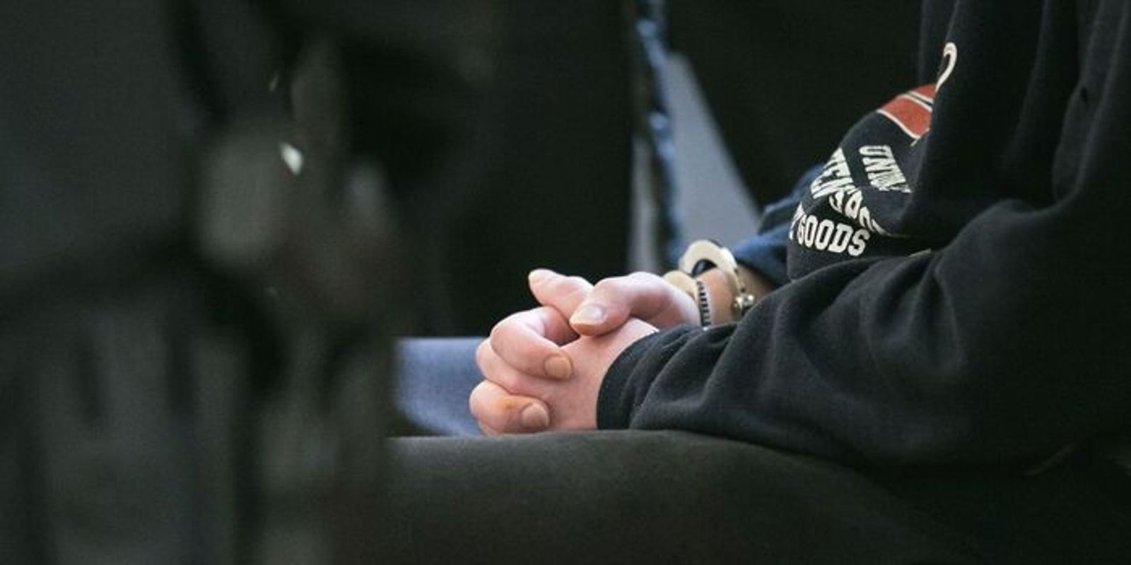 Késsel támadt ismerősére, majd annak autójával távozott a férfi