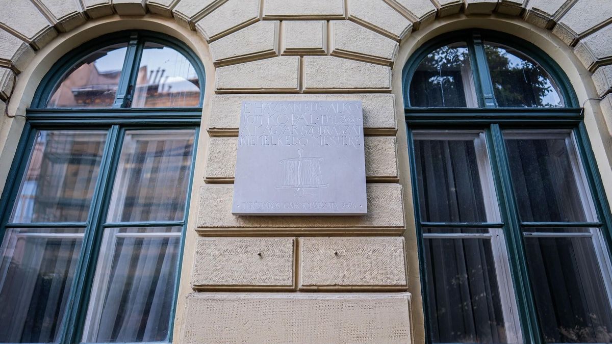 Hevesről indult, emléktáblát kapott Budapesten a Kossuth-díjas művész