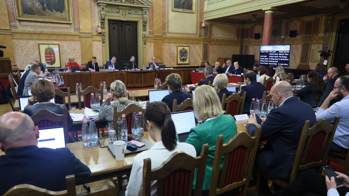 Nem oszlott fel a testület, de odaszólogatásokból nem volt hiány az egri közgyűlésen