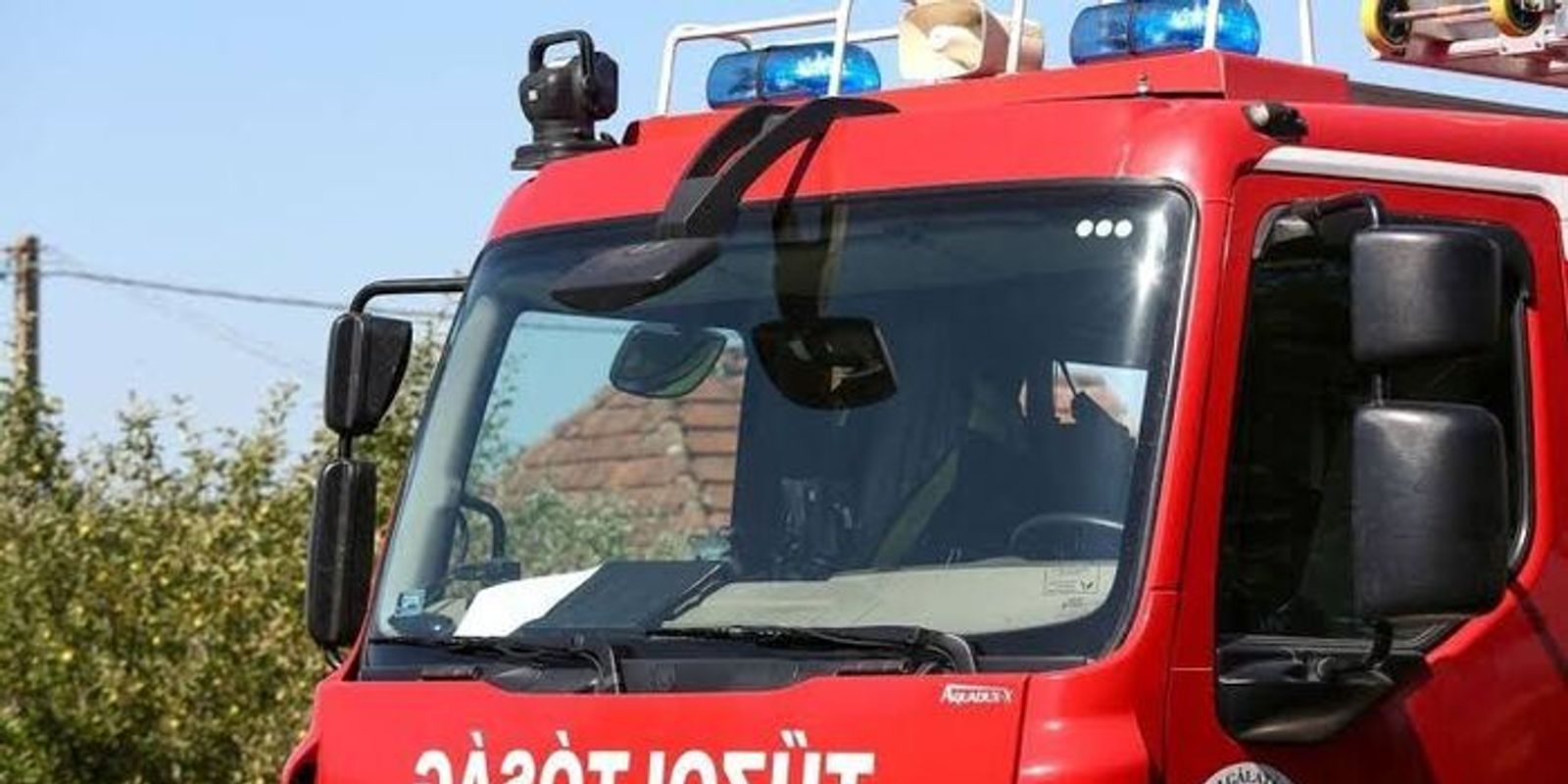 Lángokban állt egy családi ház Heves megyében