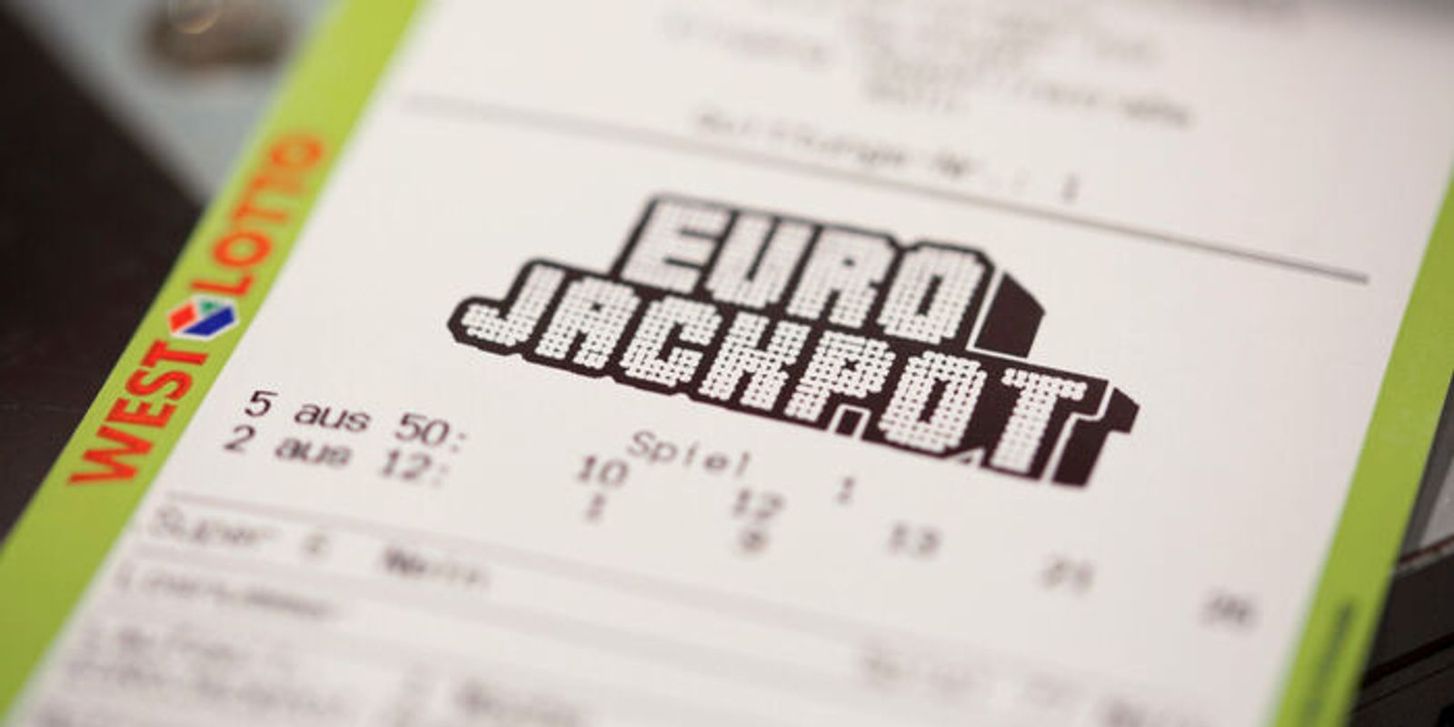Elvitték a hatalmas Eurojackpot-főnyereményt – íme a keddi nyerőszámok